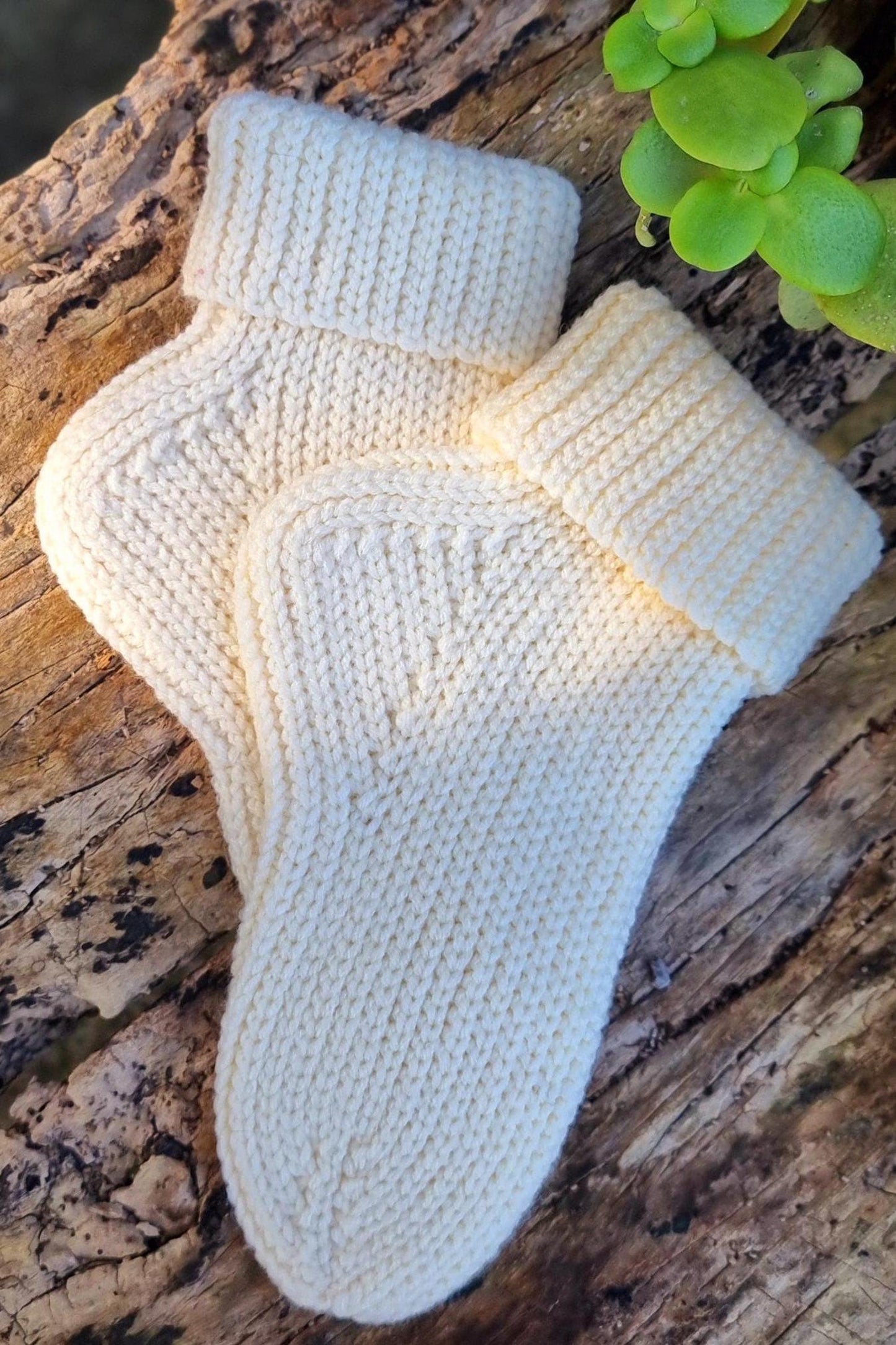 All-Sizes Warm Socks Crochet Pattern