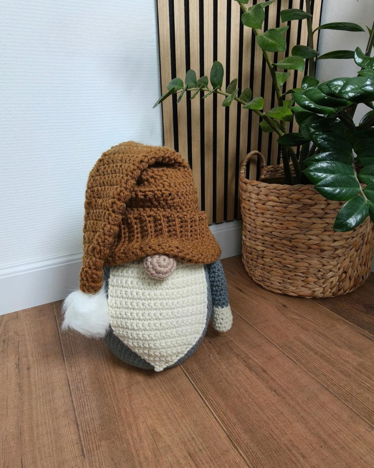 Oversized Gnomes Crochet Pattern