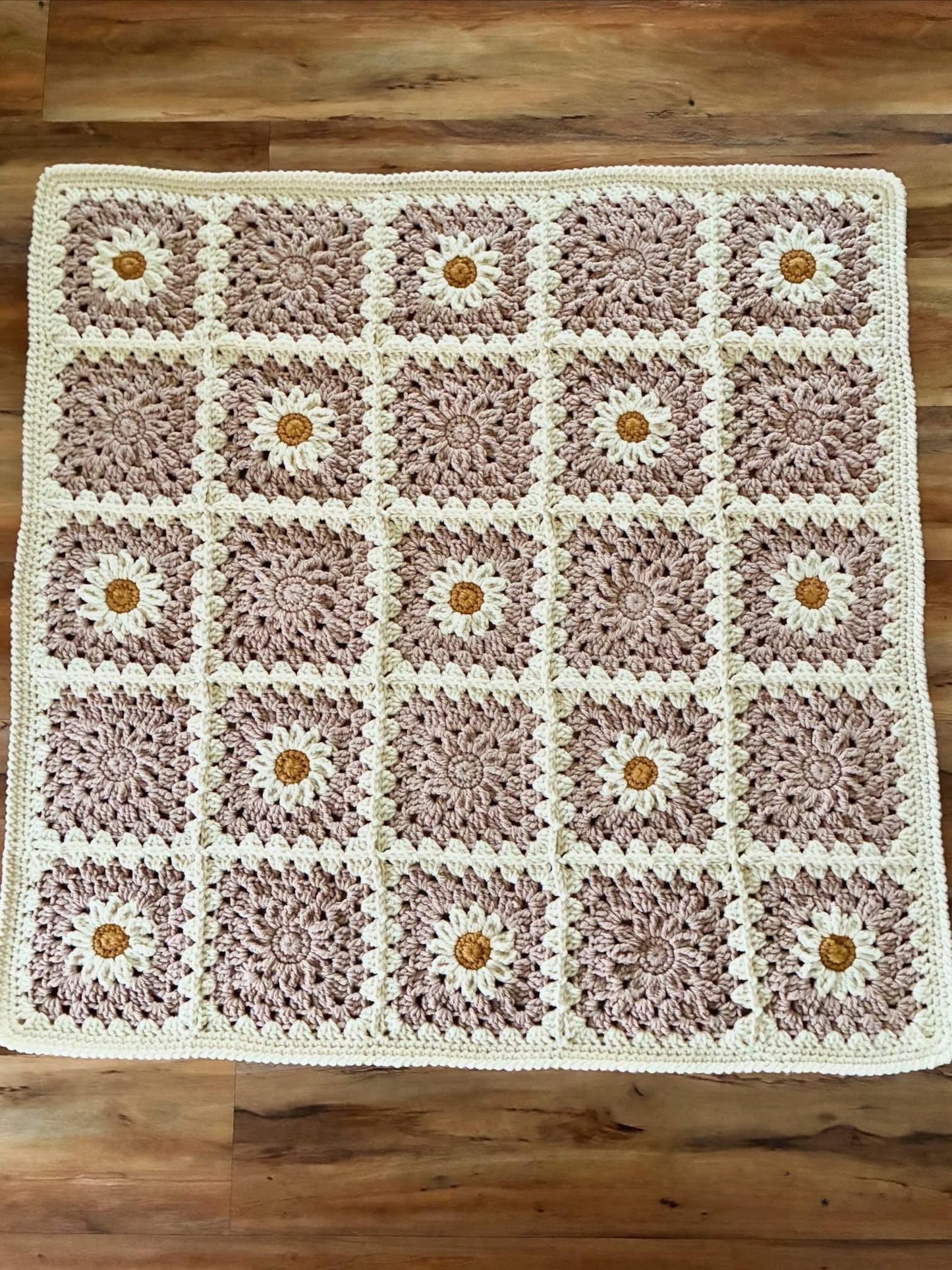 Daisy Cozy Throw Crochet Pattern