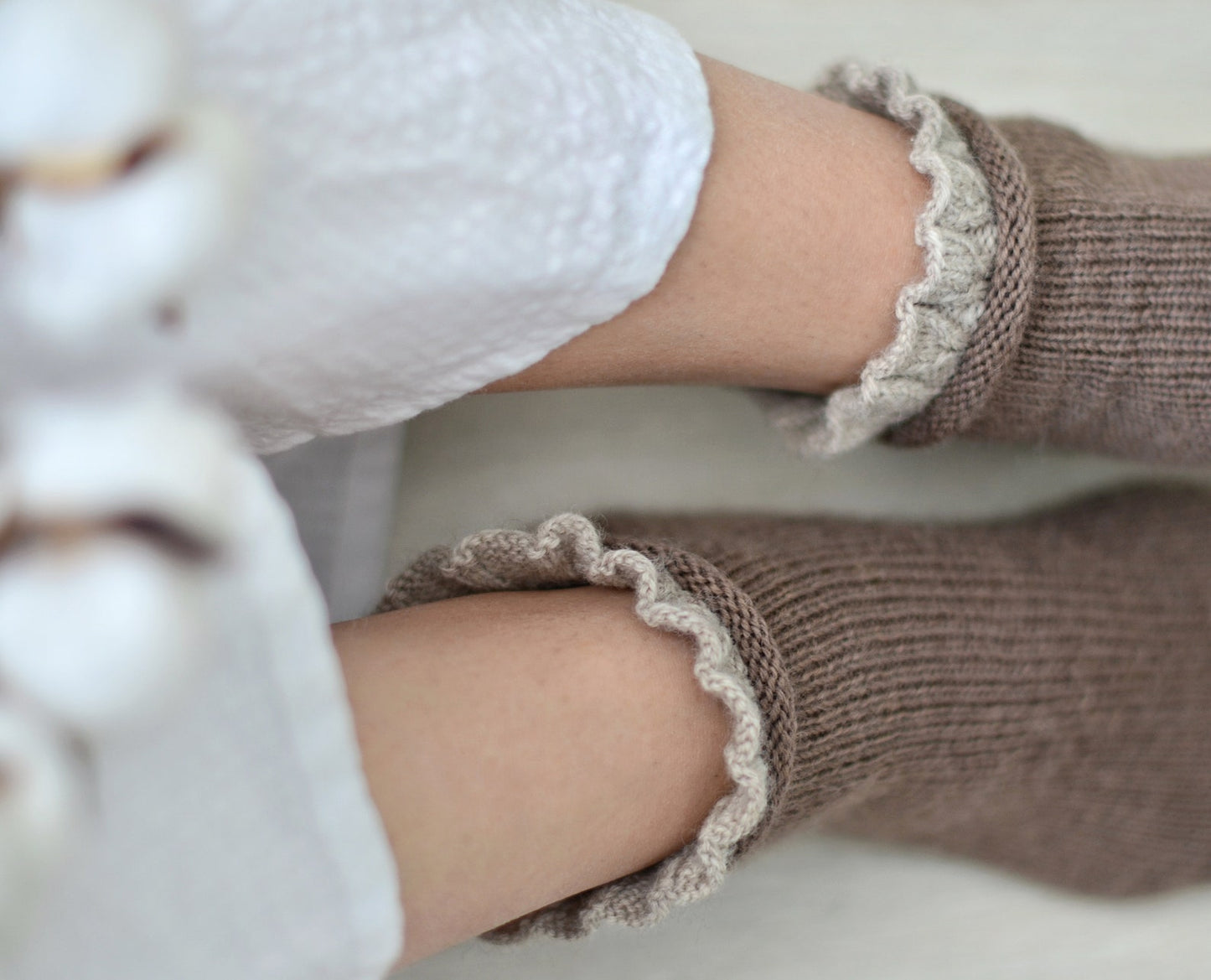 Bloom Ruffle Socks Knit Pattern