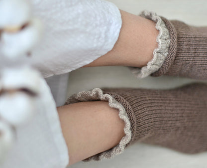 Bloom Ruffle Socks Knit Pattern