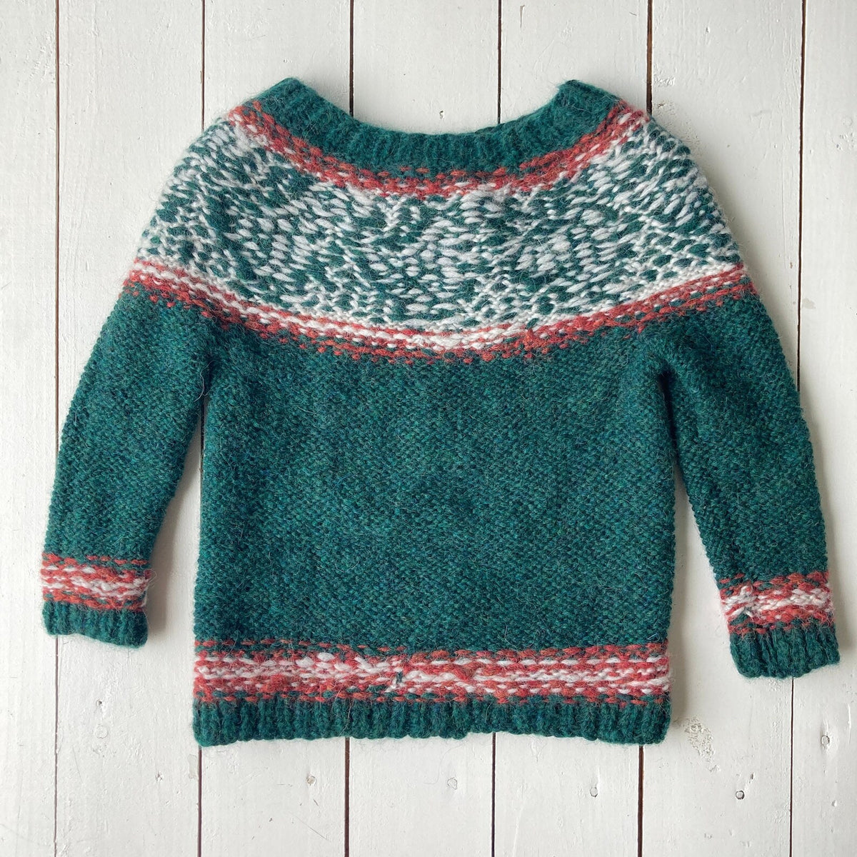Cozy Dino Sweater Knitting Pattern