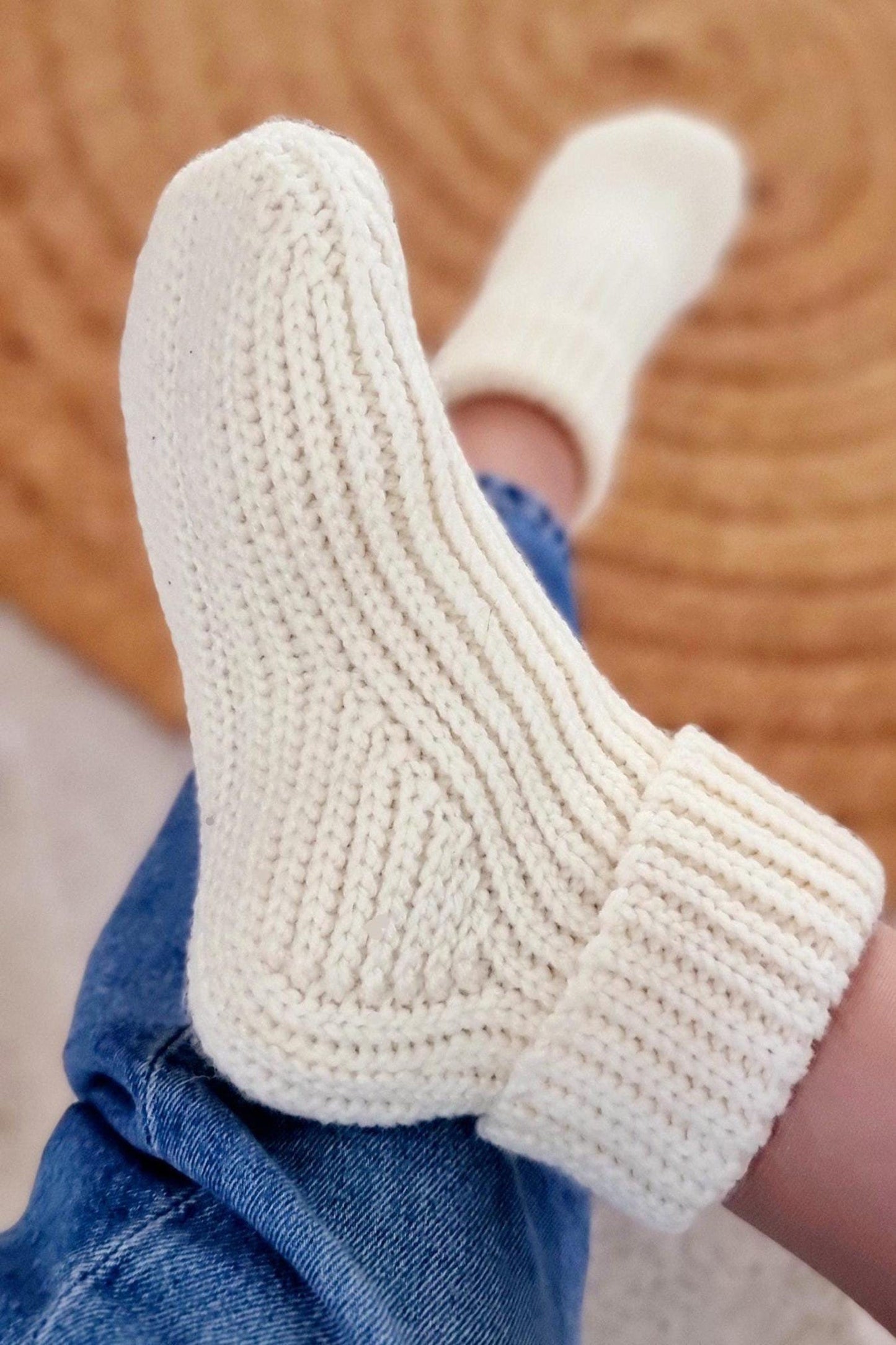 All-Sizes Warm Socks Crochet Pattern