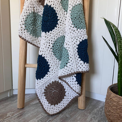 cozy granny square blanket Crochet Pattern
