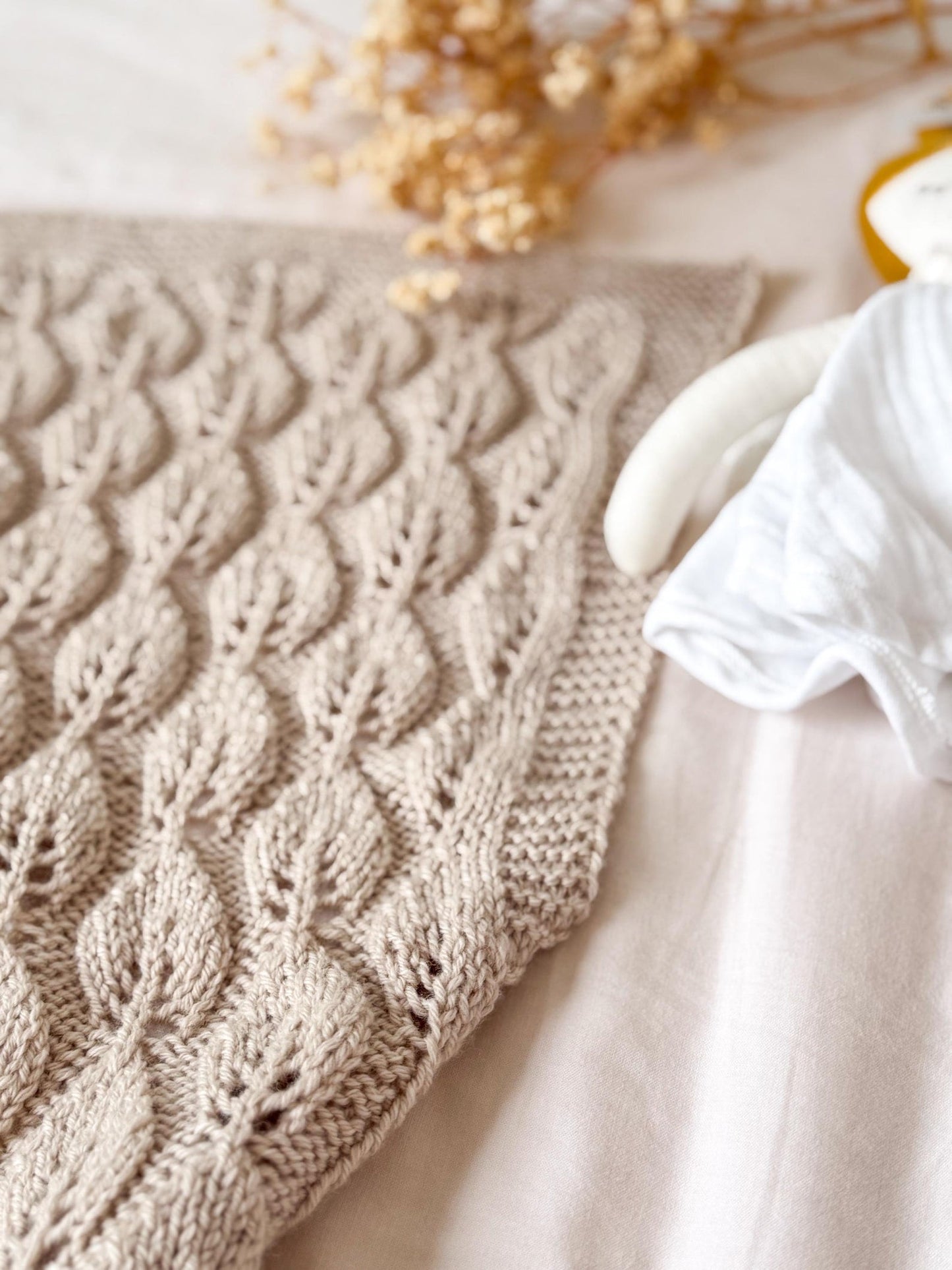 Soft Leaf Baby Blanket Knitting Pattern
