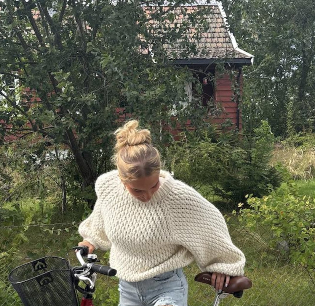 soft wool sweater  Crochet Pattern