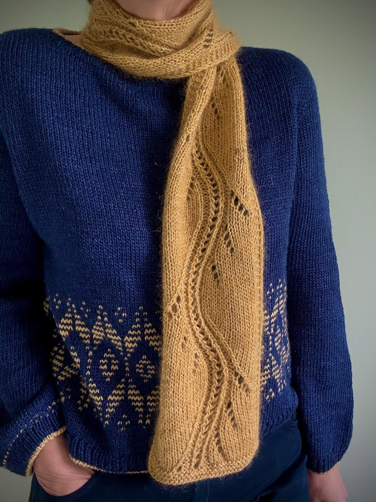 Golden Glow Scarf Knitting Pattern