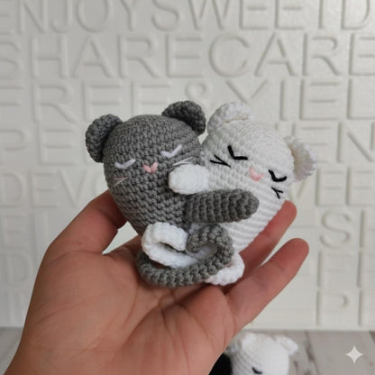 Hugging Cats Heart Crochet Pattern