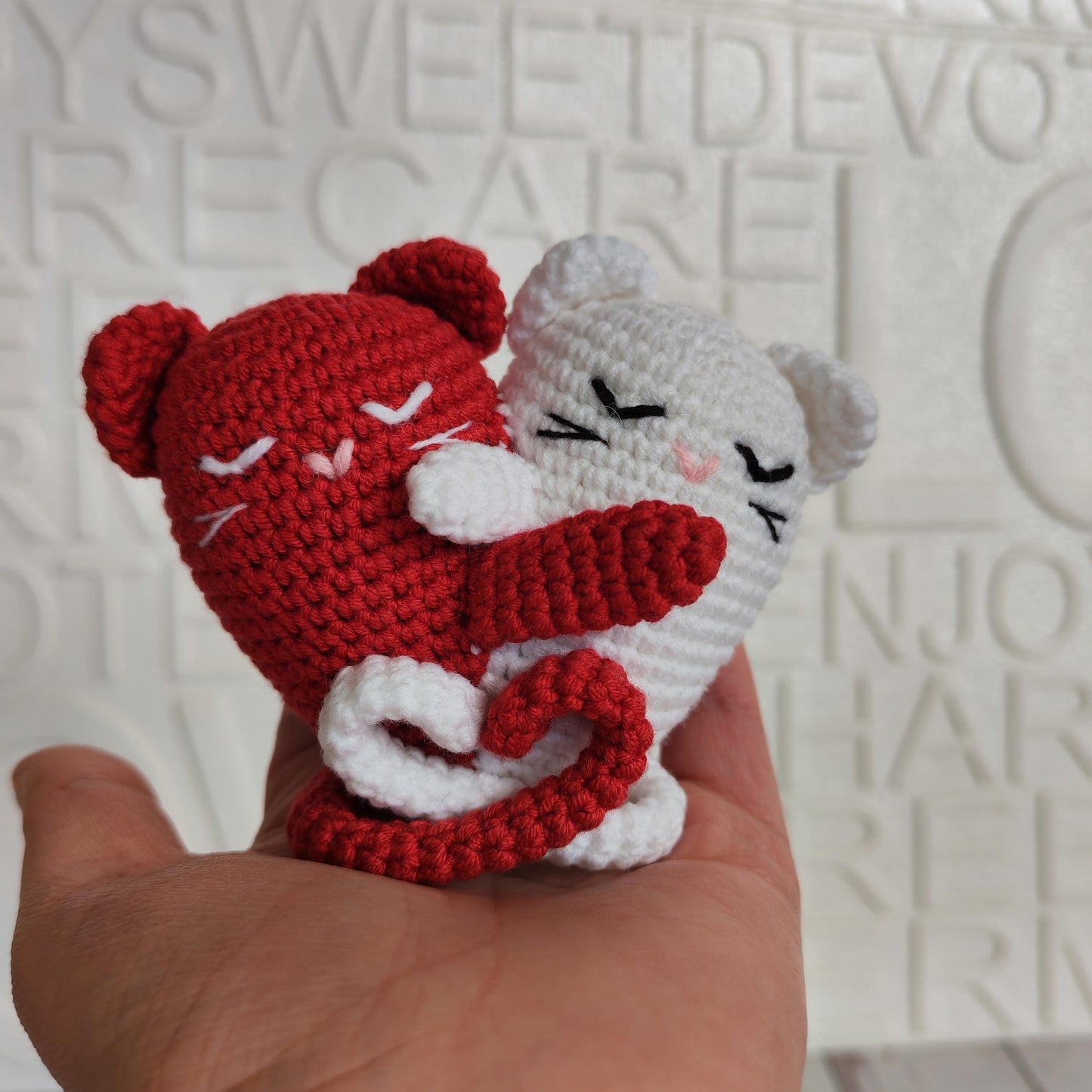 Hugging Cats Heart Crochet Pattern