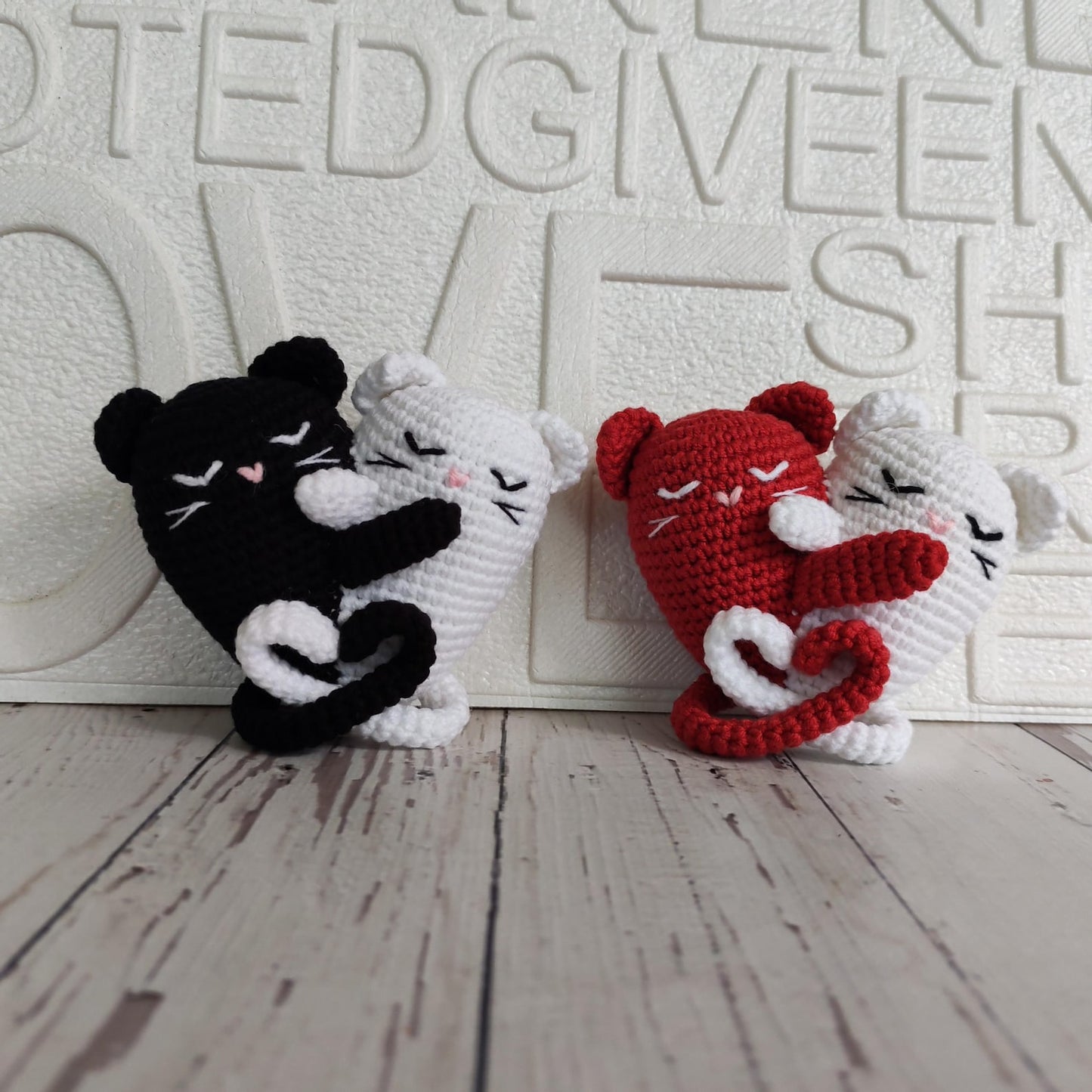 Hugging Cats Heart Crochet Pattern