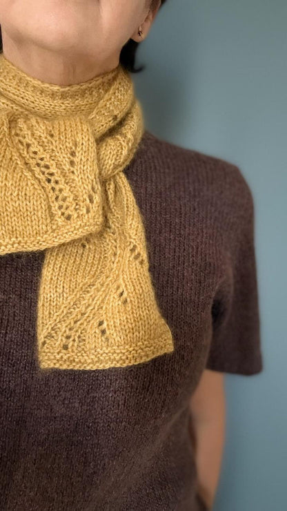 Golden Glow Scarf Knitting Pattern