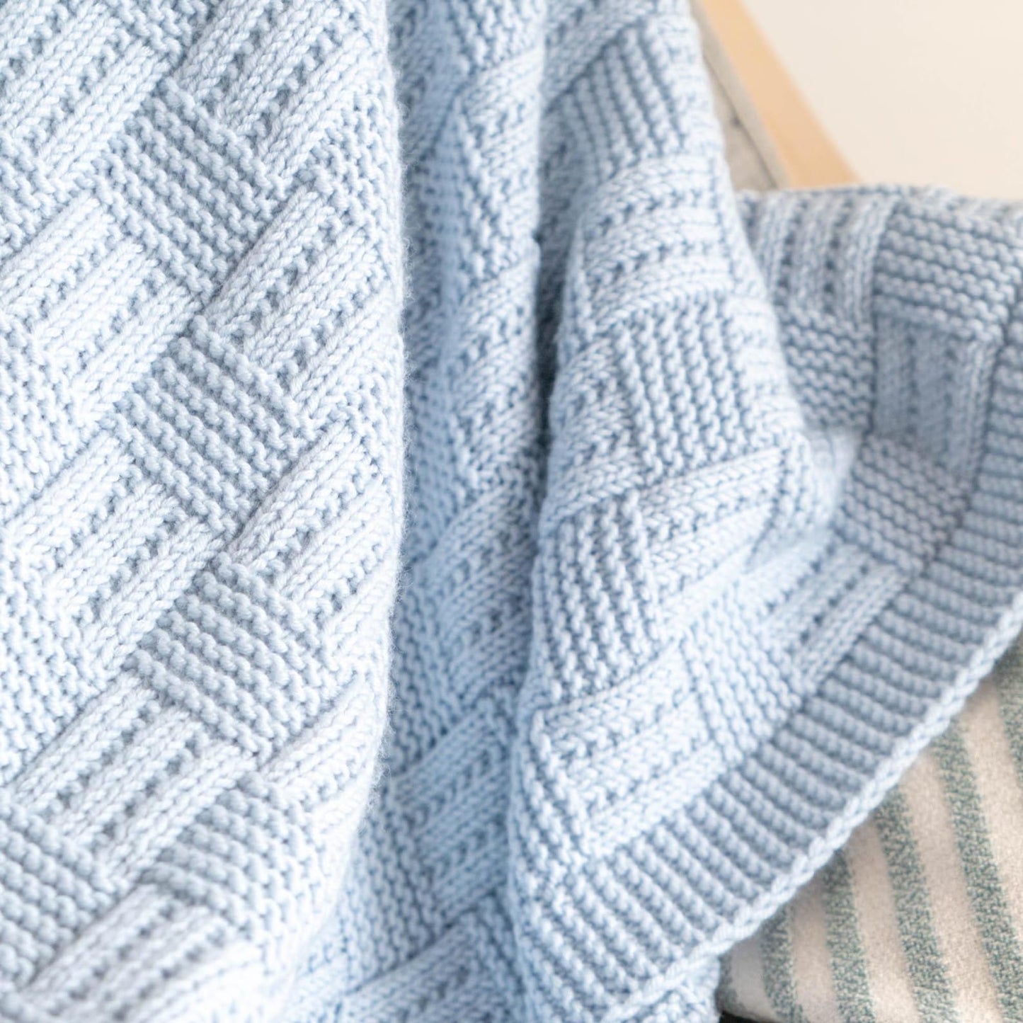 Cozy Checkered Baby Blanket Knitting Pattern