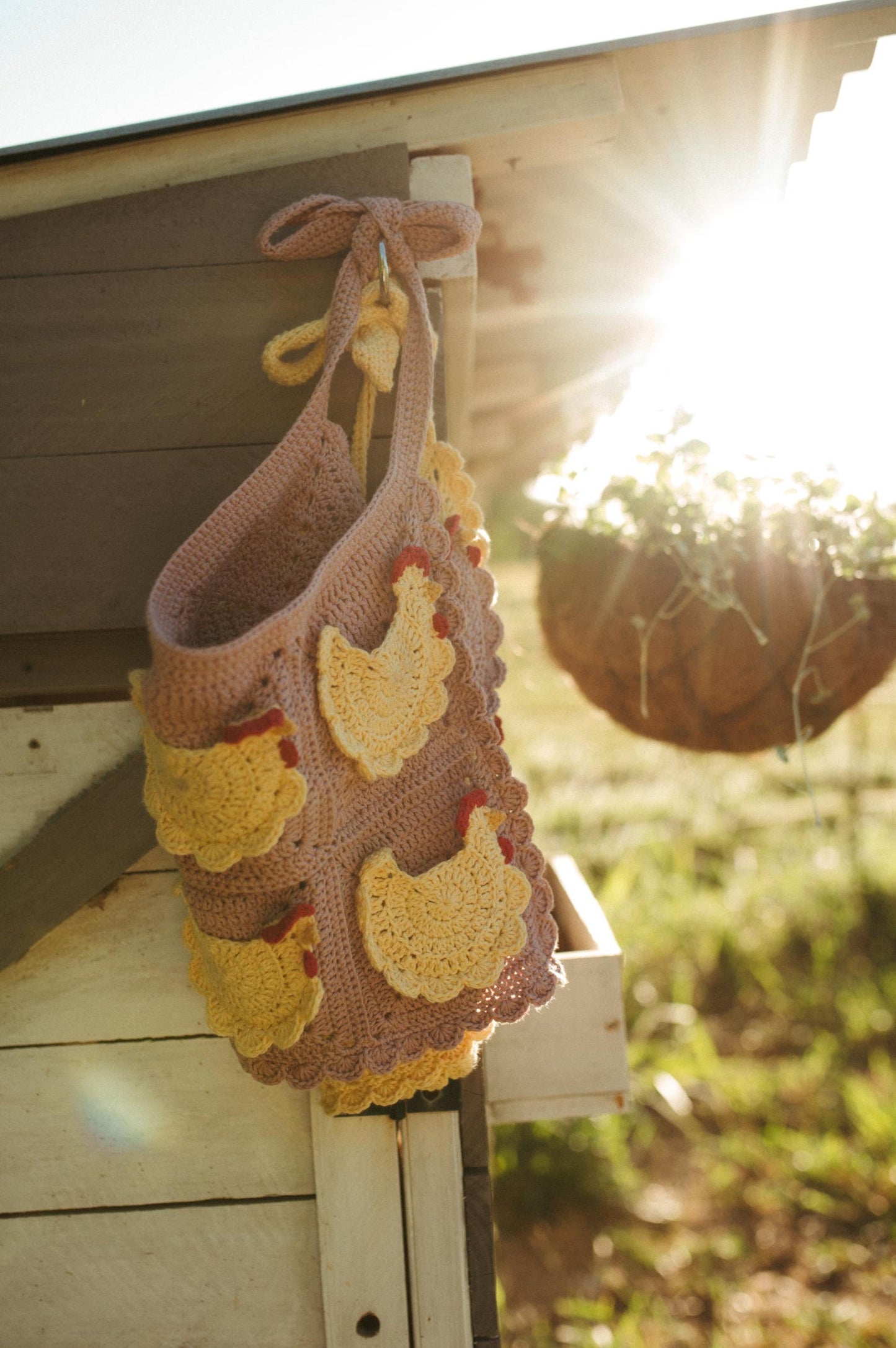 Farmhouse Egg Apron Crochet Pattern