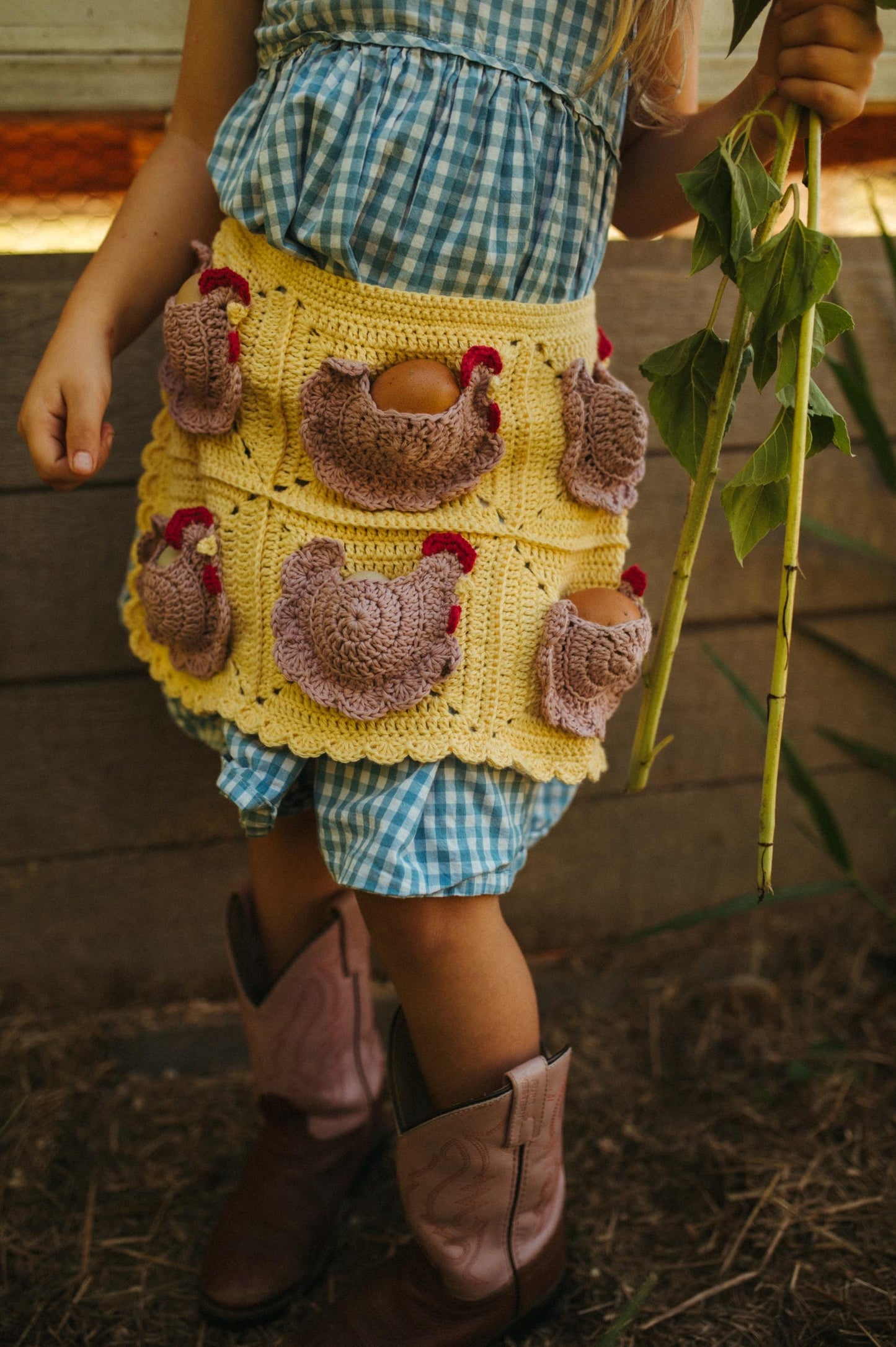 Farmhouse Egg Apron Crochet Pattern