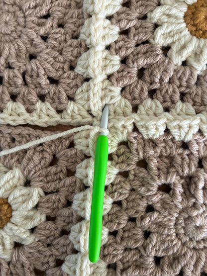 Daisy Cozy Throw Crochet Pattern